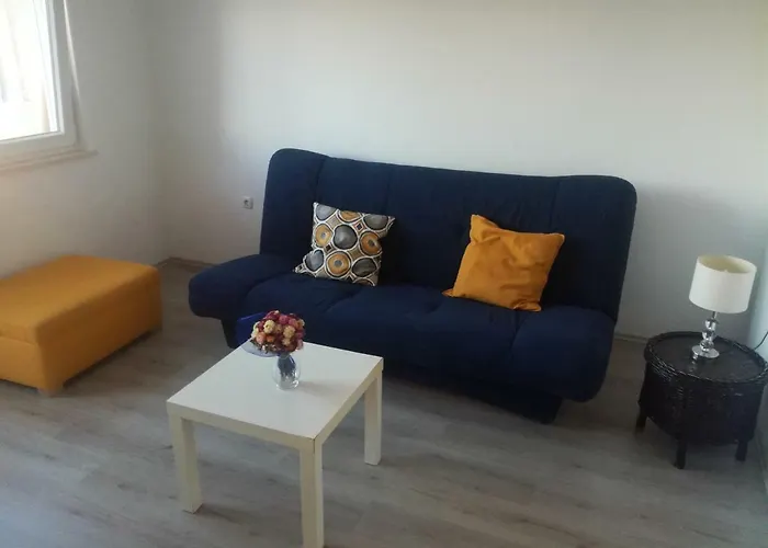 Apartment Niki Pula