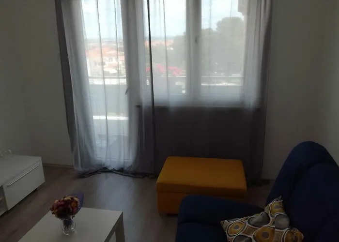 شقة Niki بولا
