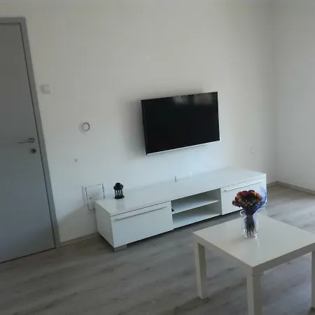 아파트 Niki 풀라