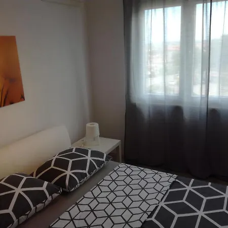 Niki * Pula